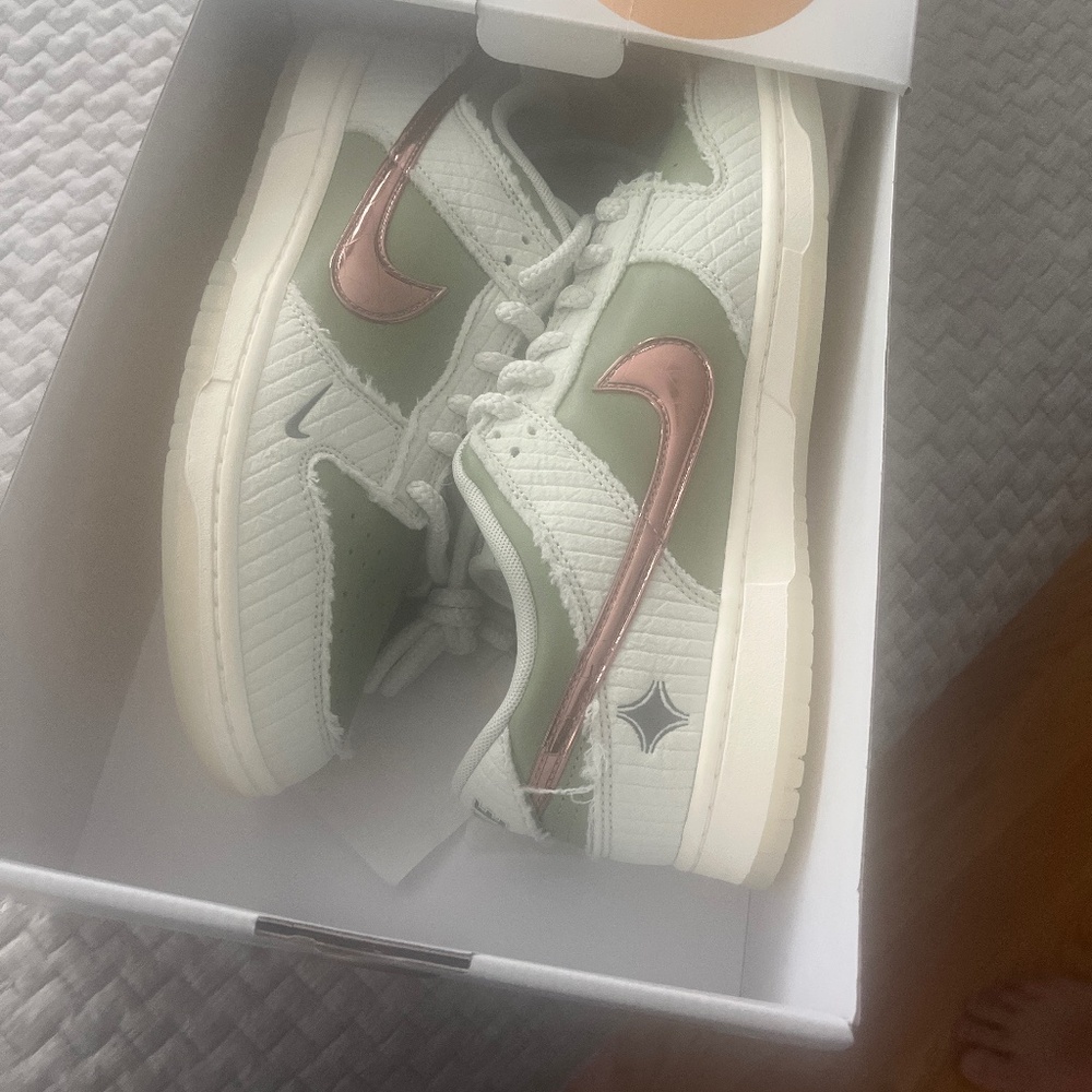 Nike Mens 11 dunk low retro PRM